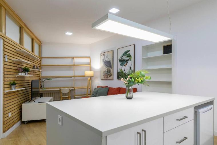 Charming Madrid Vistillas - Estancias Temporales Exterior photo